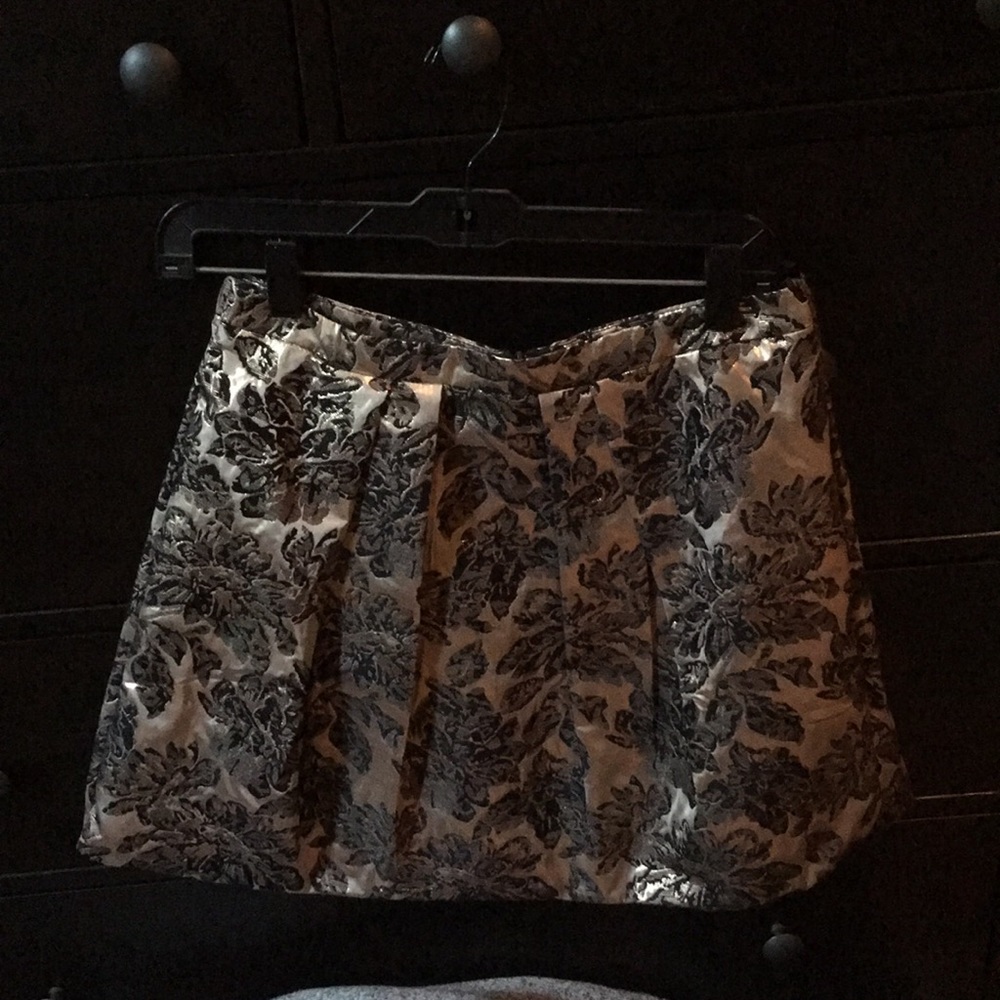 Ark & Co patterned skirt